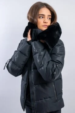 COLMAR GIACCA V SIGNATURE DUV CON PELLICCIA 2896F 8XE 16 COLMAR GIACCA V SIGNATURE DUV CON PELLICCIA 2896F 8XE -Sci Attrezzatura Negozio colmar giacca v signature duv con pelliccia 2896f 8xe 6