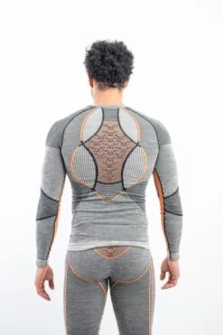 X-Bionic XBIONIC APANI 40 MERINO ROUND NECK W 10 X-Bionic XBIONIC APANI 40 MERINO ROUND NECK W -Sci Attrezzatura Negozio xbionic apani 40 merino round neck w 2